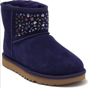 🔥🔥UGG classic genuine sheepskin mini stud II boot